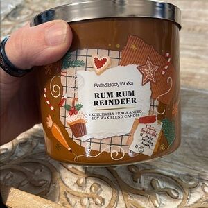 Bath & Body Works Rum Rum Reindeer Candle - Brown and Silver